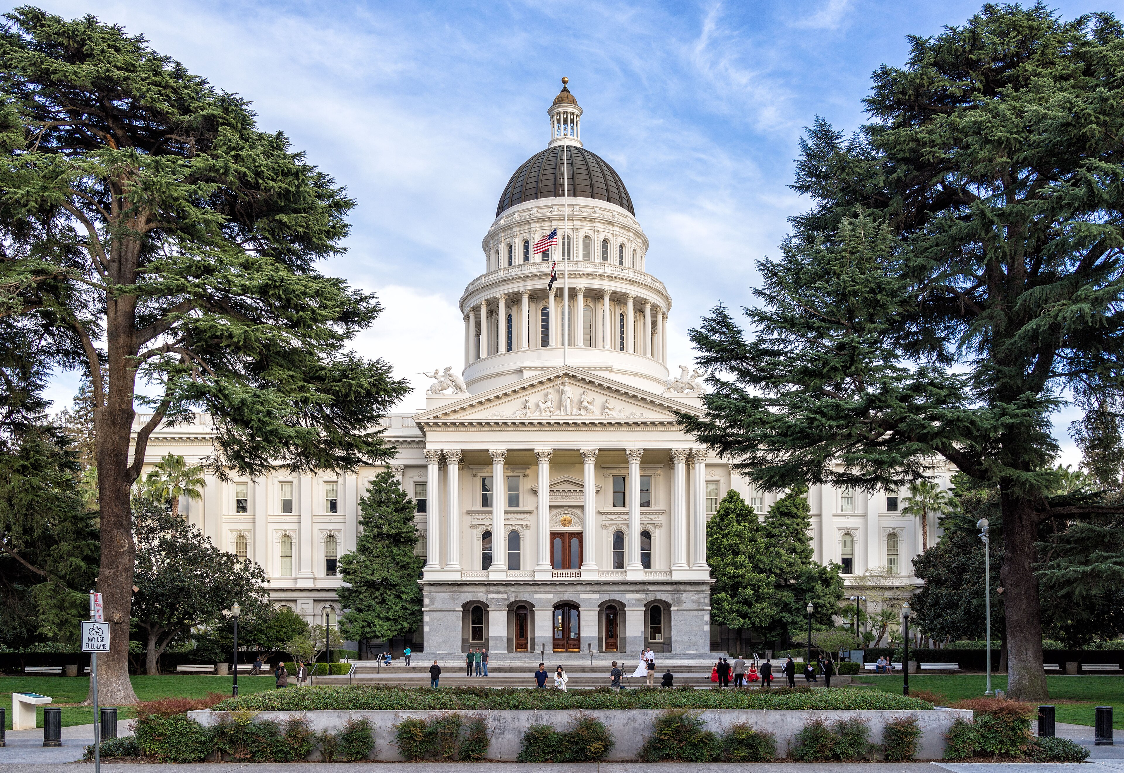 California landmark or civic architecture for statewide court reporting coverage