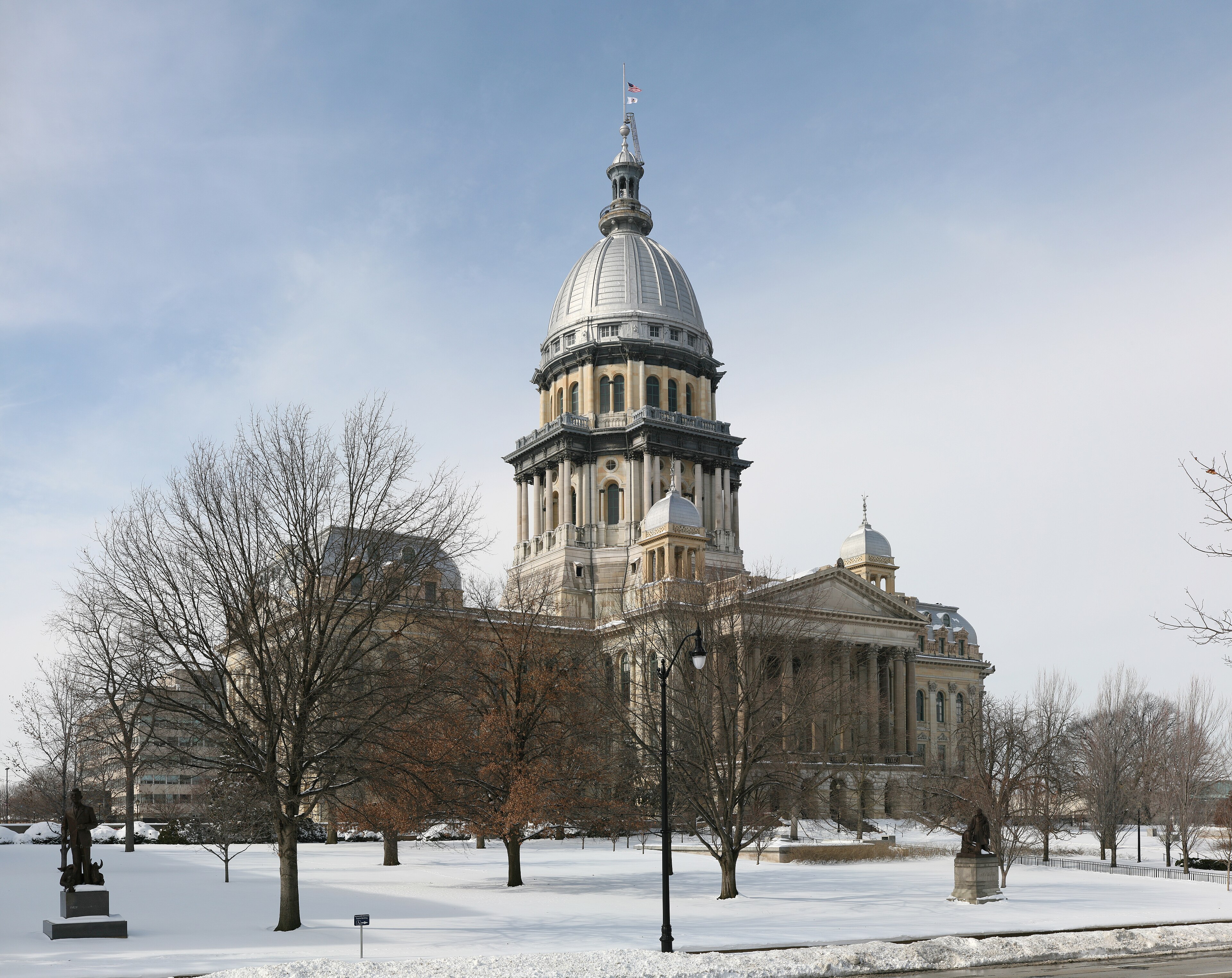 Illinois landmark or civic architecture for statewide court reporting coverage