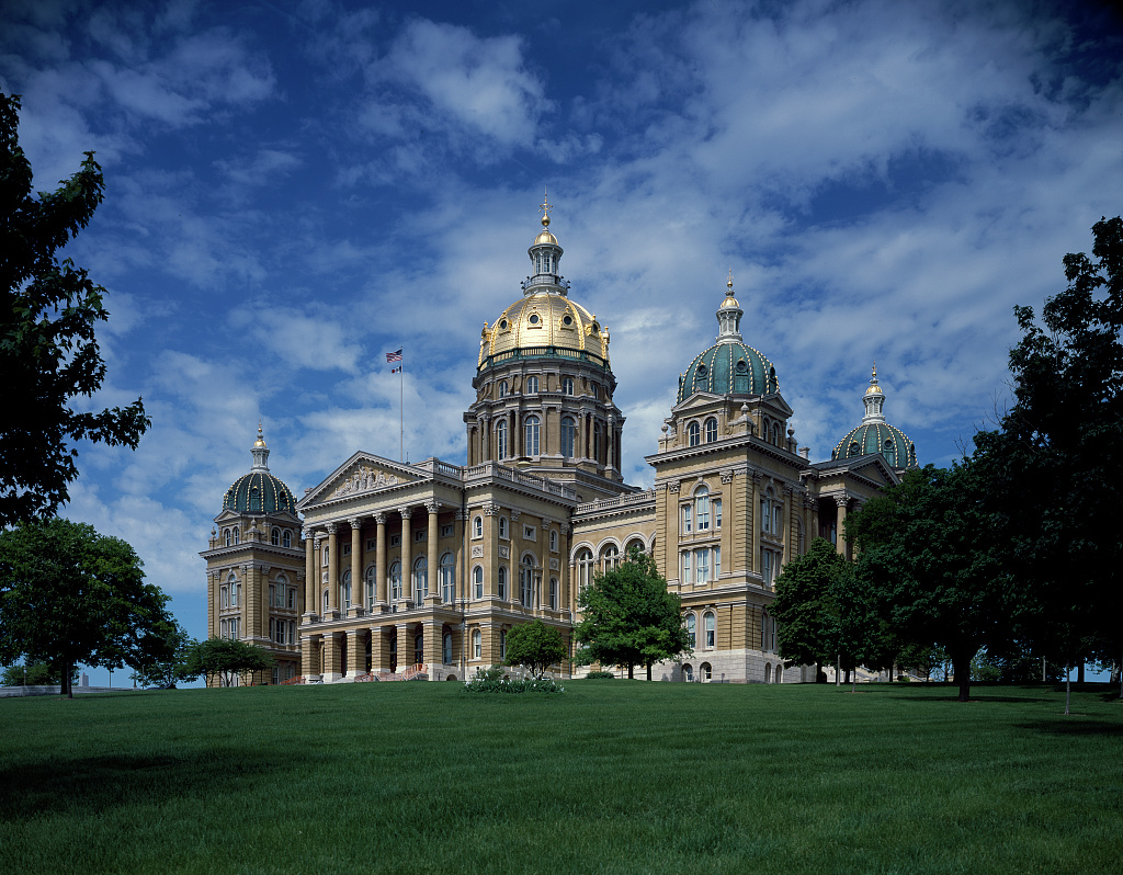 Iowa landmark or civic architecture for statewide court reporting coverage