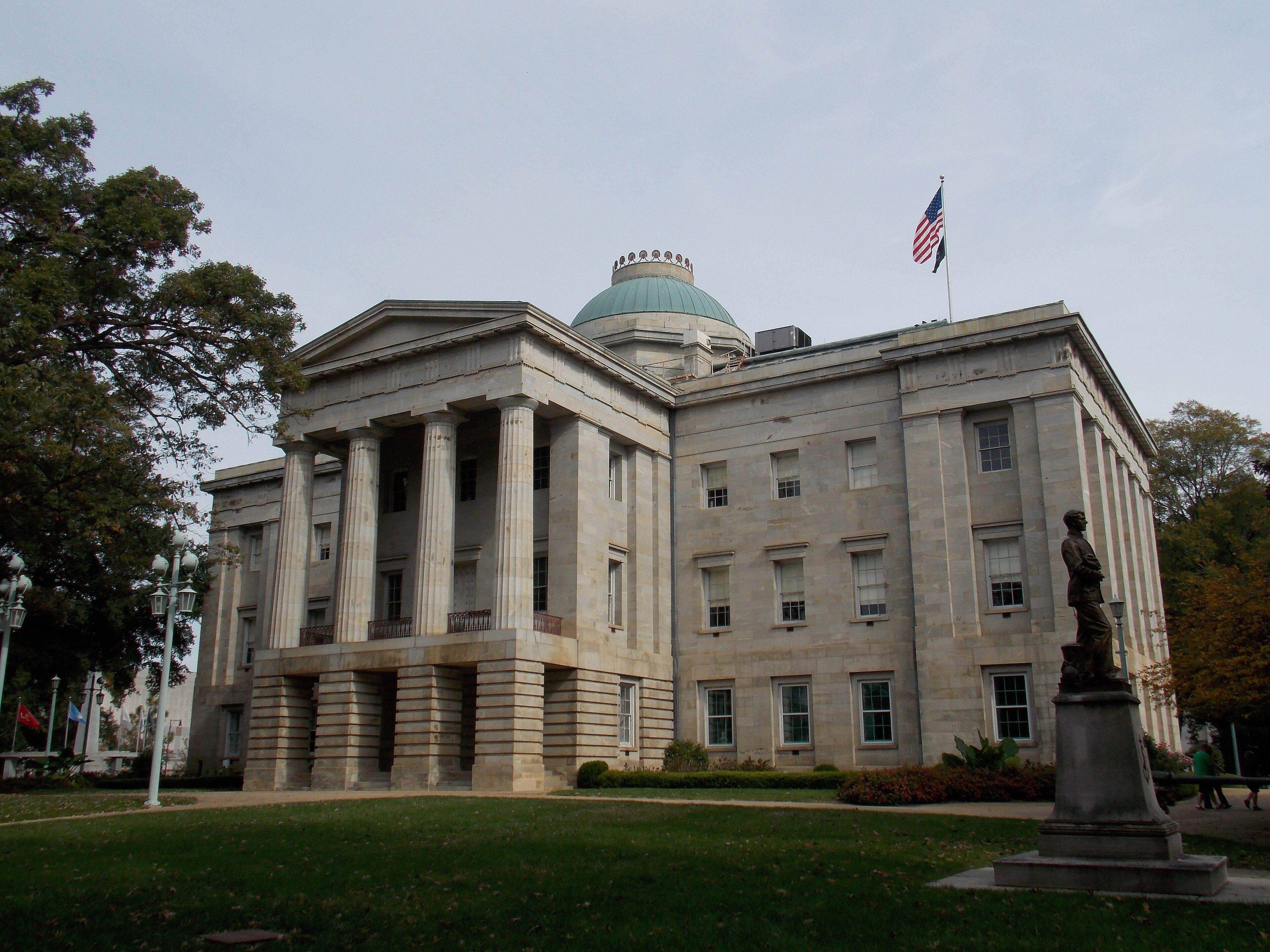 North Carolina landmark or civic architecture for statewide court reporting coverage