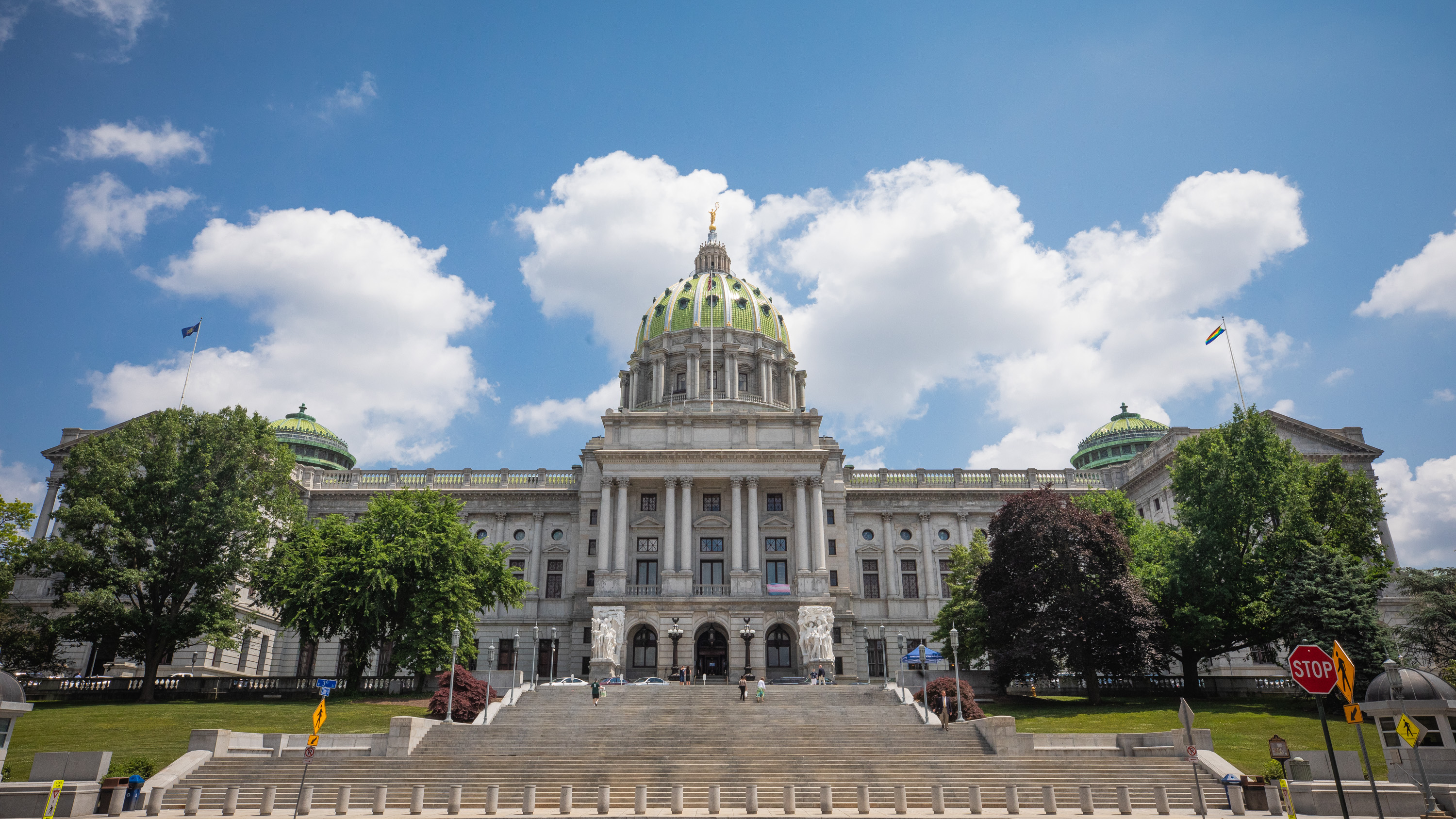 Pennsylvania landmark or civic architecture for statewide court reporting coverage