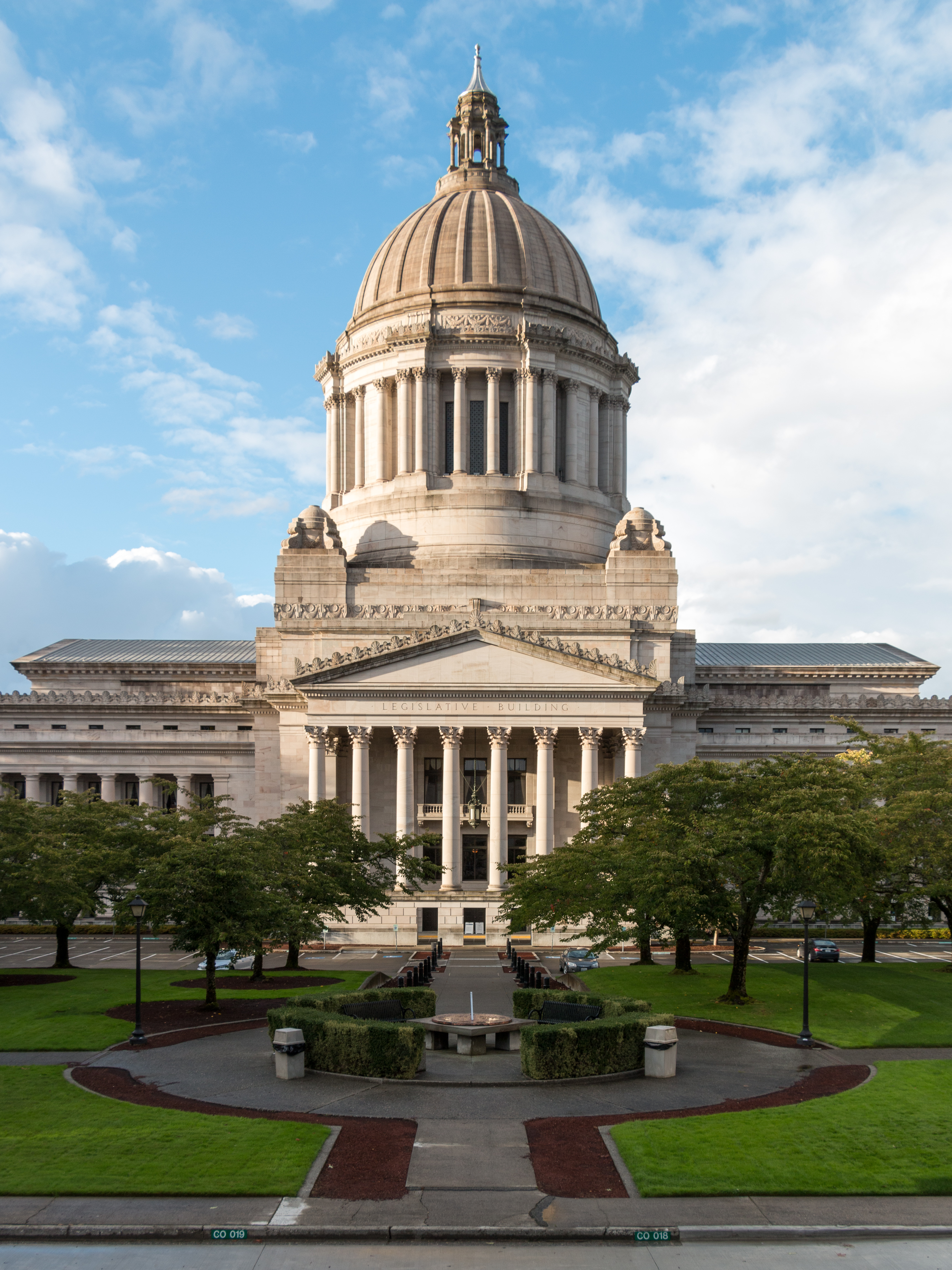 Washington landmark or civic architecture for statewide court reporting coverage